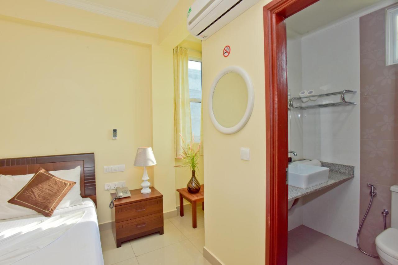 Crystal Beach Inn Male Ngoại thất bức ảnh