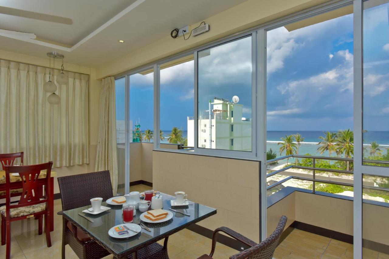 Crystal Beach Inn Male Ngoại thất bức ảnh